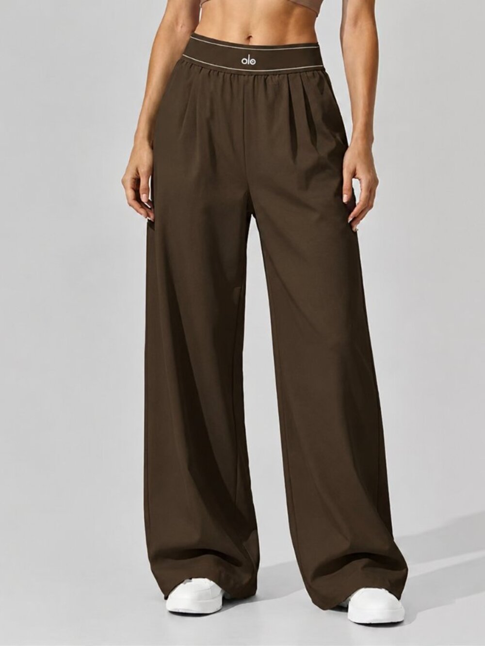 NWT 🧤Alo Yoga Suit Up Trouser (Regular)  Espresso Brown/Casual 👜